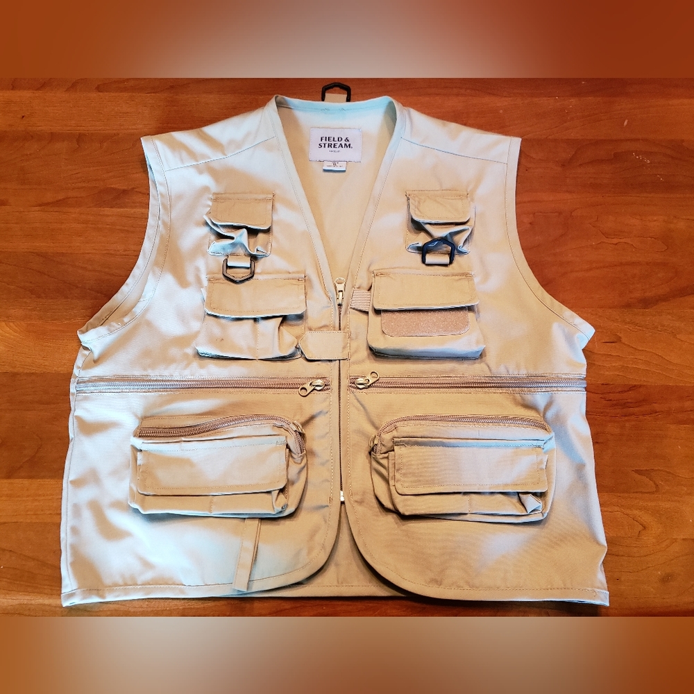 Field & Stream Fishing Vest, Size Youth XL, light khaki